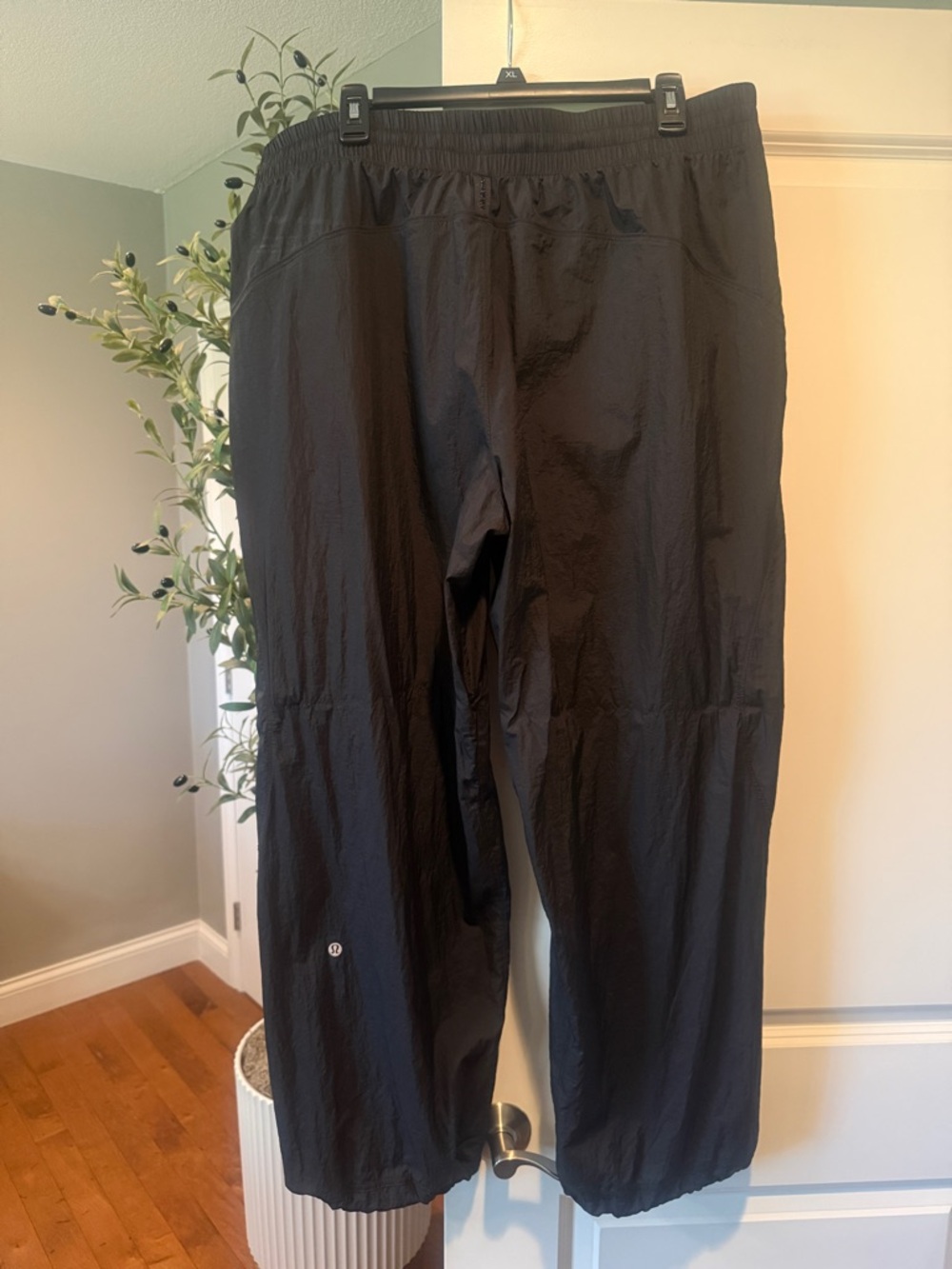 Lululemon License to Train Set - Picture 6 of 7